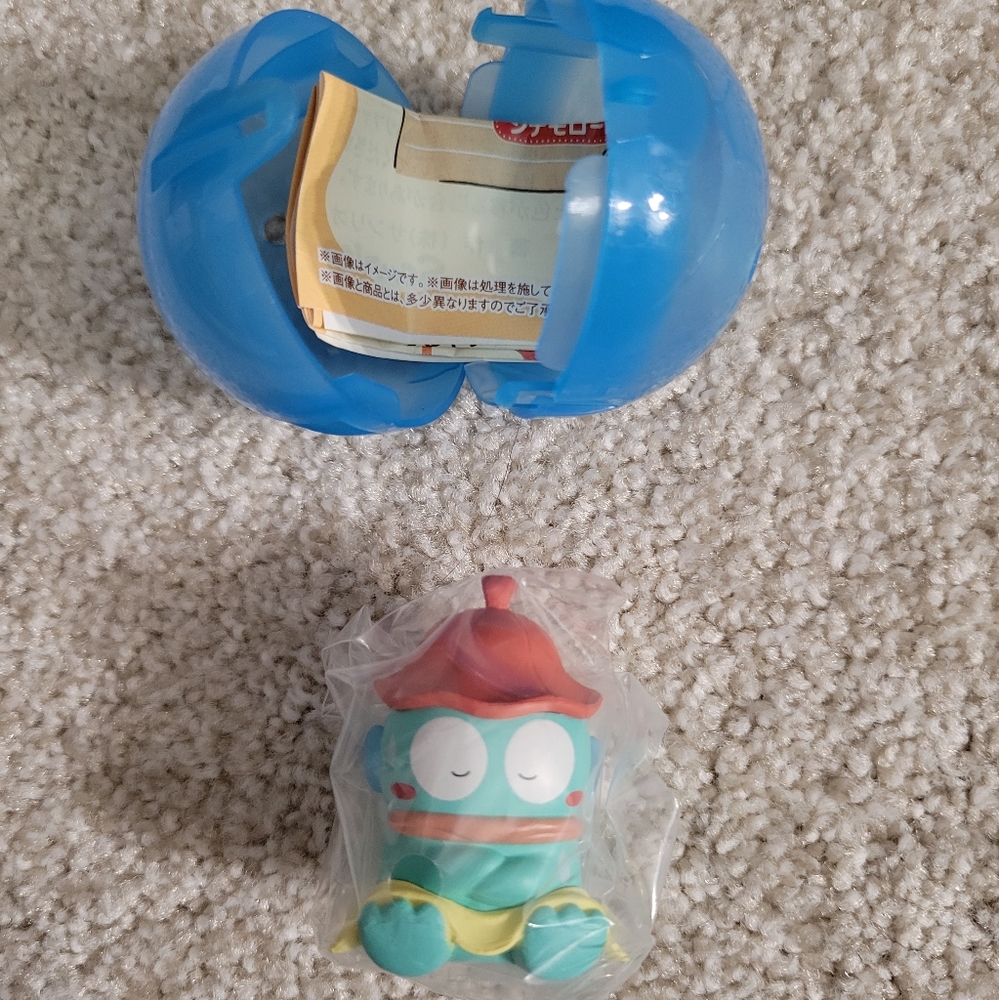 Sanrio Hangyodon Let's Take a Sauna Capsule Toy